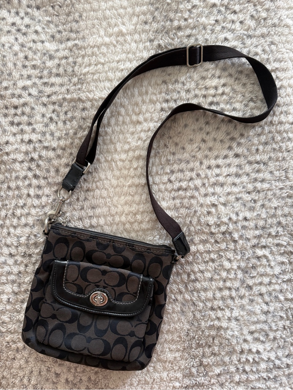 Coach Penelope Signature Pocket Swingpack Crossbody Bag